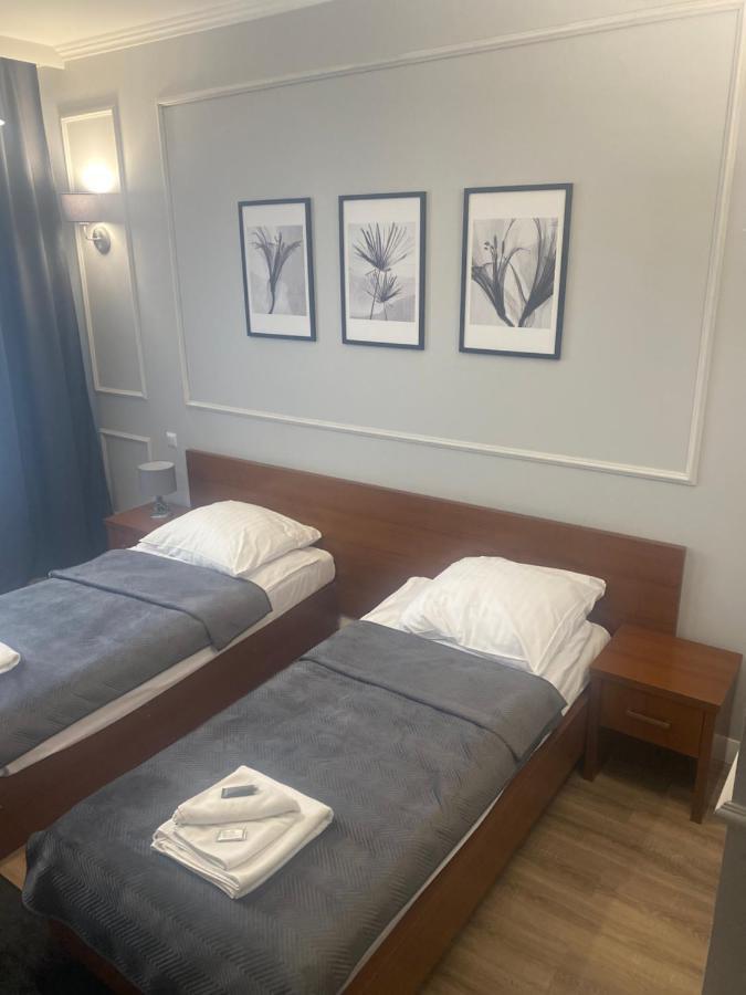 Nad Stara Nida *** Hotell Pinczow Exteriör bild