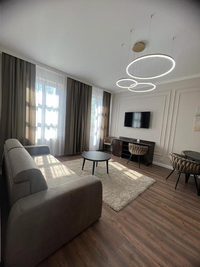 Nad Stara Nida *** Hotell Pinczow Exteriör bild