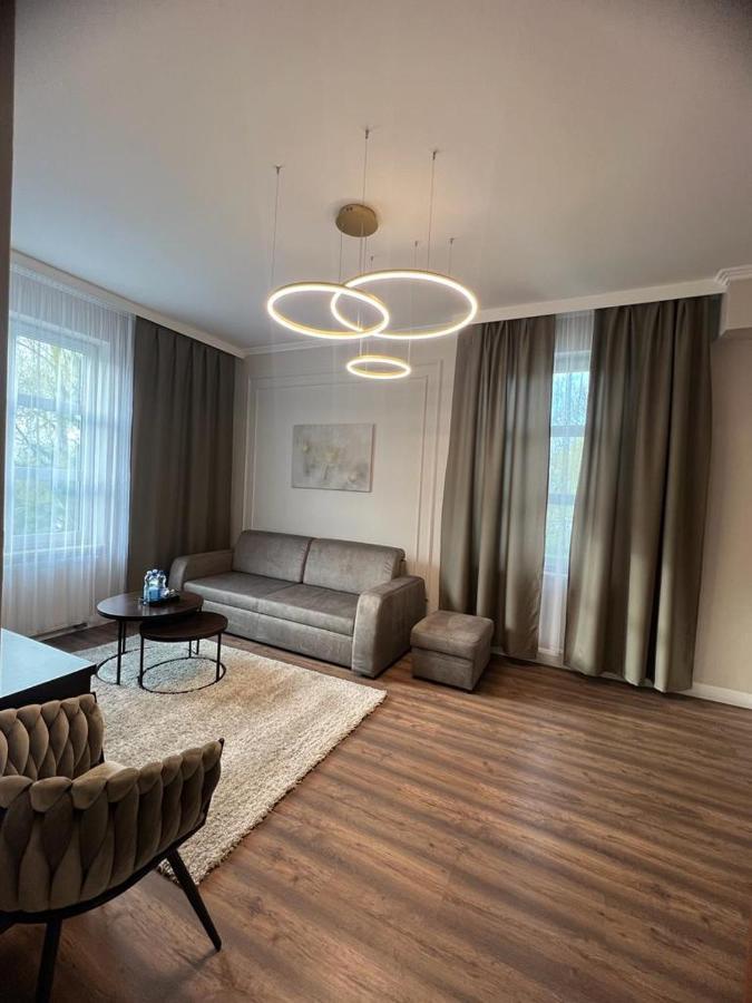 Nad Stara Nida *** Hotell Pinczow Exteriör bild