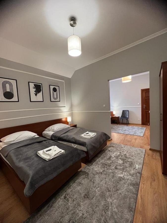 Nad Stara Nida *** Hotell Pinczow Exteriör bild