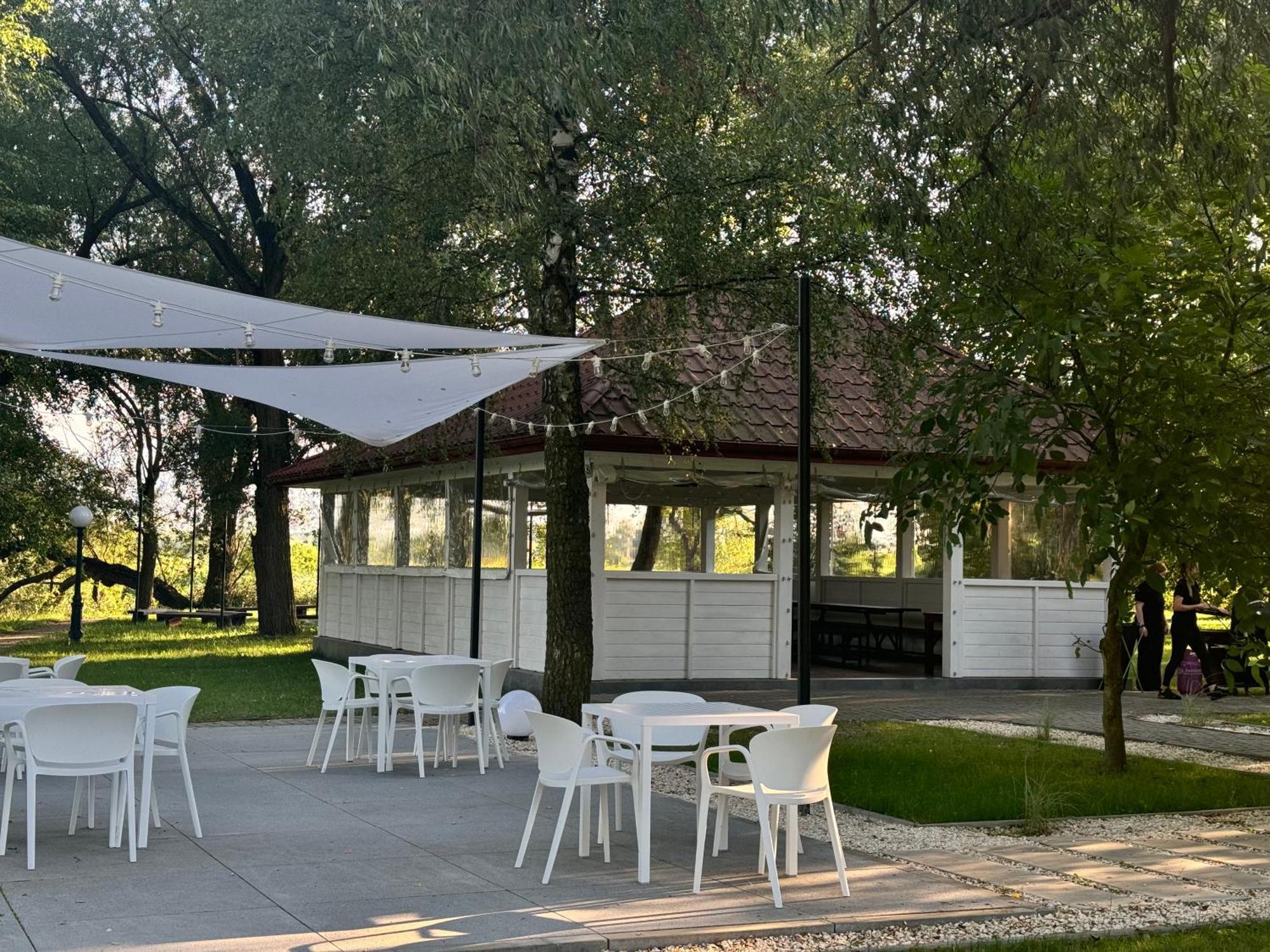 Nad Stara Nida *** Hotell Pinczow Exteriör bild